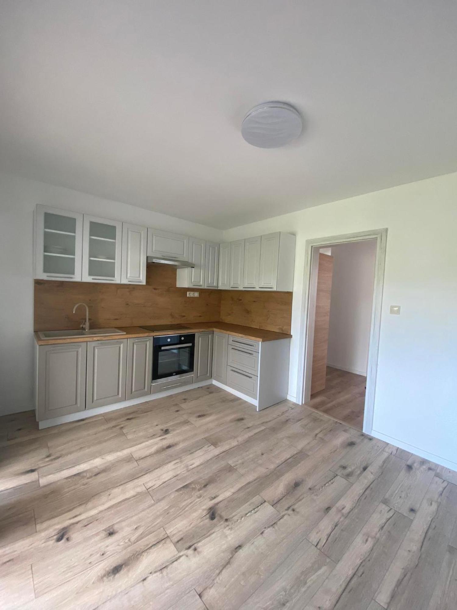 Apartman Nikol Prievidza Exteriér fotografie